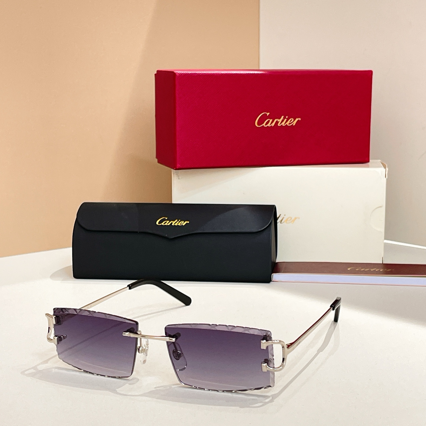 Cartie*✨✨✨MODEL：CT0103O✨✨✨SIZE：56口18-135✨太阳镜，变色片