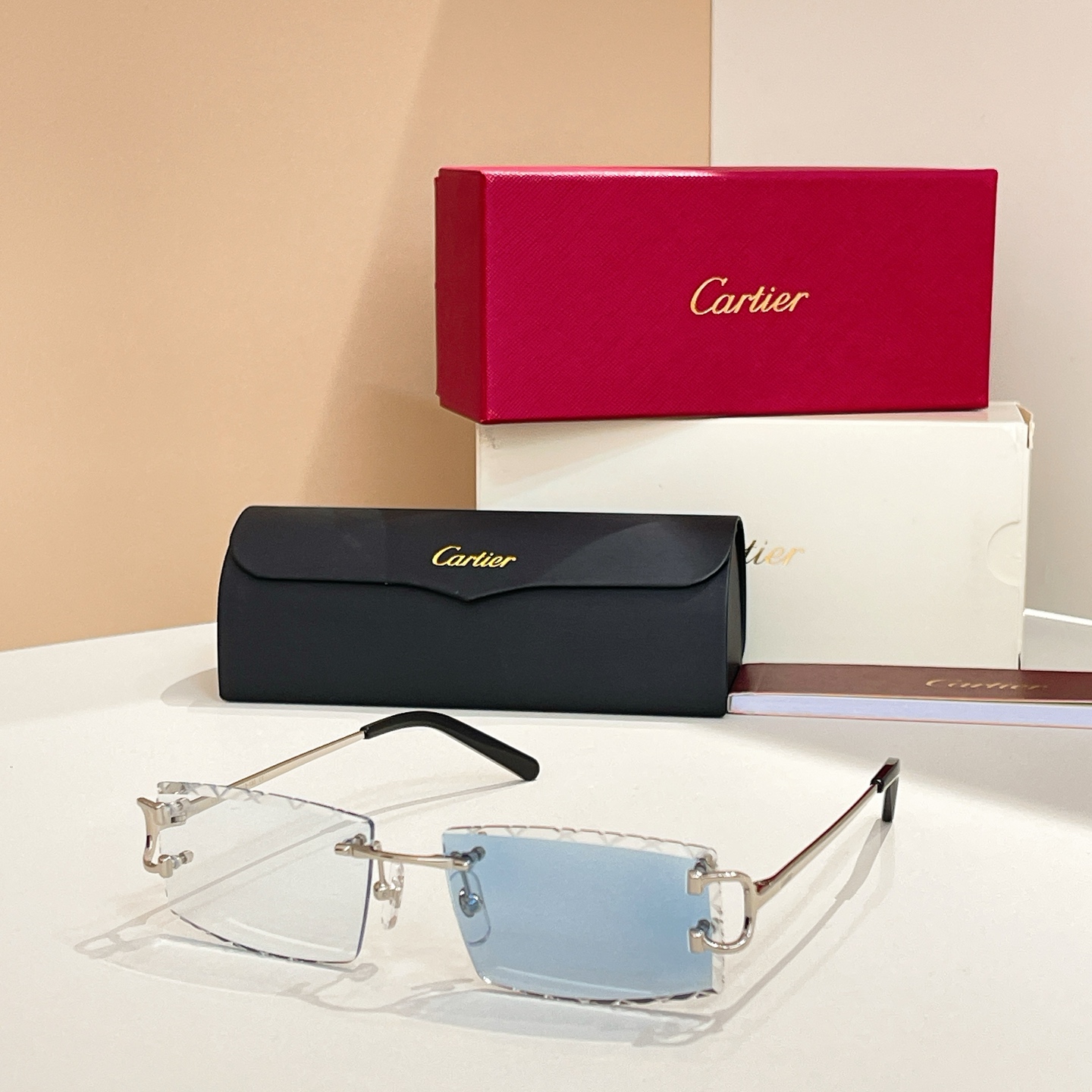 Cartie*✨✨✨MODEL：CT0103O✨✨✨SIZE：56口18-135✨太阳镜，变色片