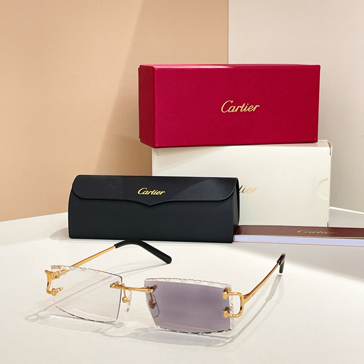 Cartie*✨✨✨MODEL：CT0103O✨✨✨SIZE：56口18-135✨太阳镜，变色片