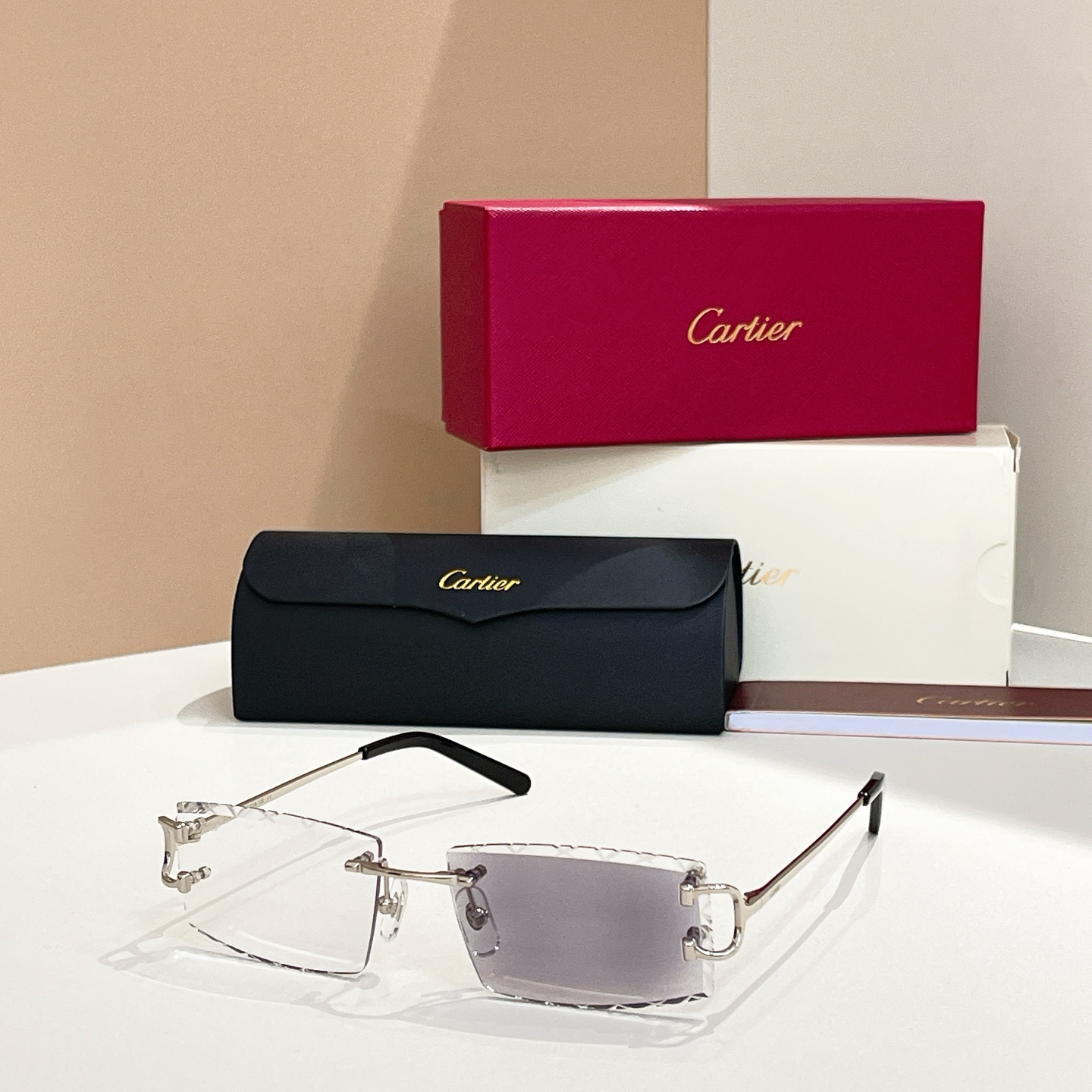 Cartie*✨✨✨MODEL：CT0103O✨✨✨SIZE：56口18-135✨太阳镜，变色片