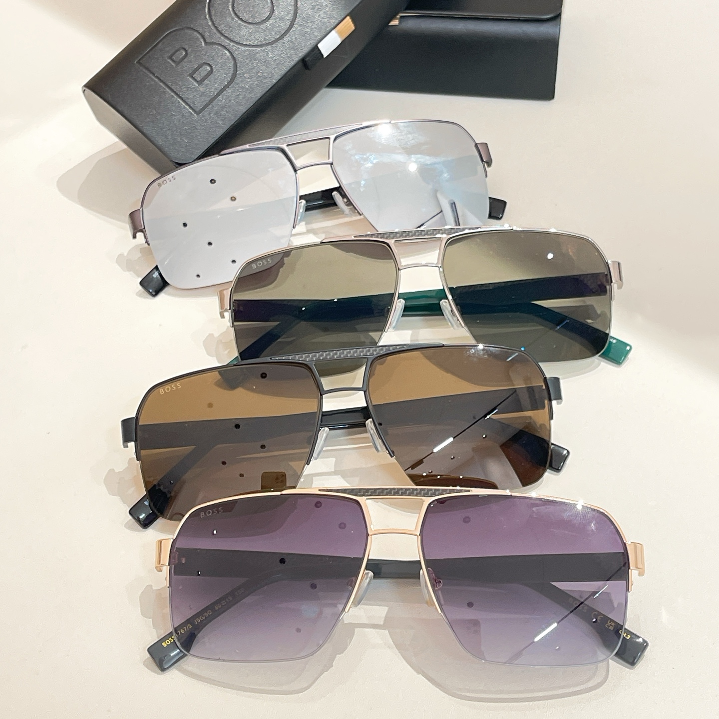 BOSS 1767 Aviator Sunglasses with Gold Frame and Gradient Purple Lenses 21 i1755948727762 1790 0 7