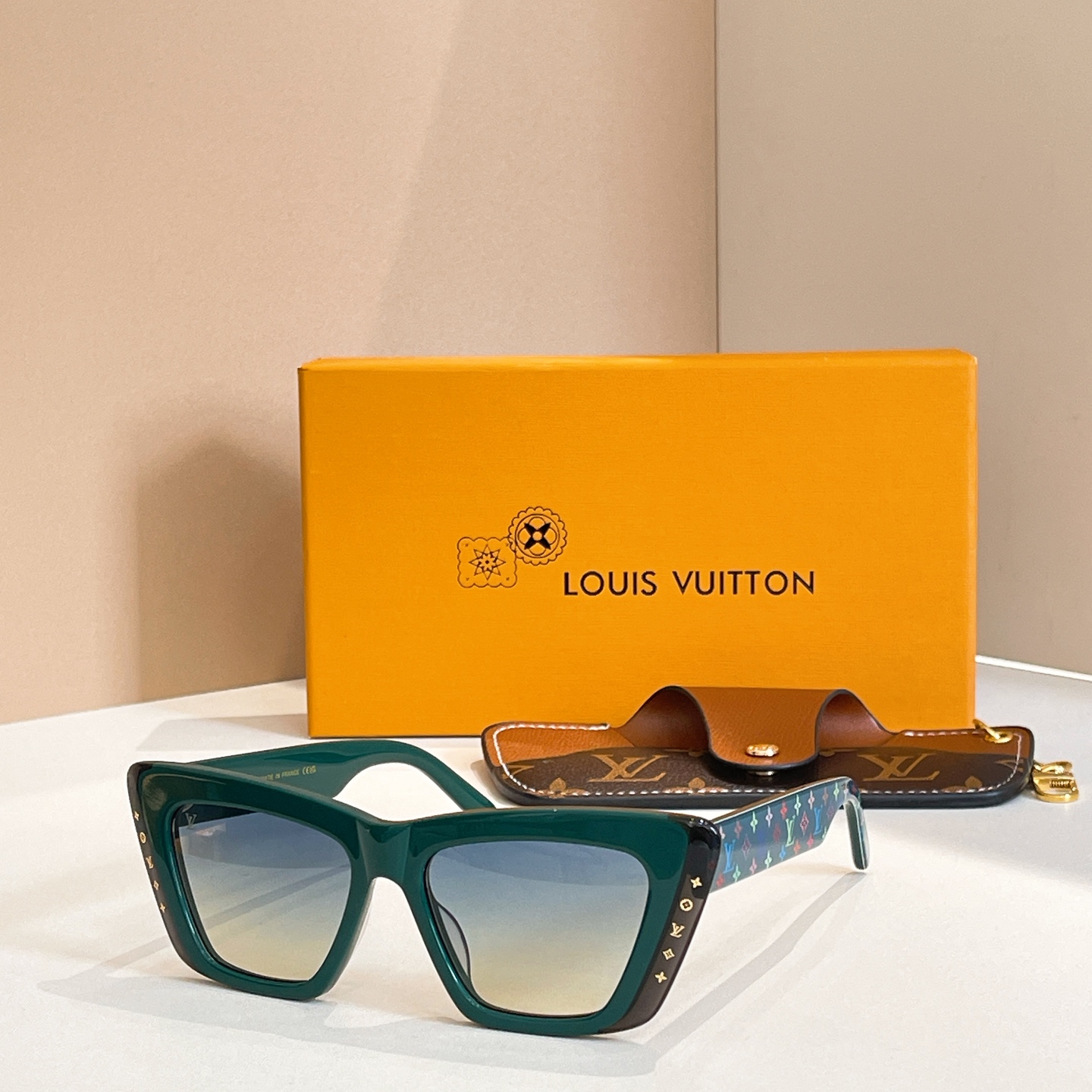 LOUIS VUITTO*🌟🌟🌟MODEL：Z2424W🌟🌟🌟SIZE：53口17-148🌟🌟🌟