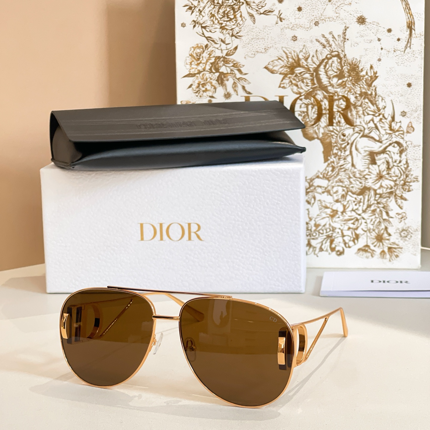Dior DSGTA44UCR Aviator Sunglasses with Silver Frame and Gradient Lenses 17 i1756010950327 8736 0 3