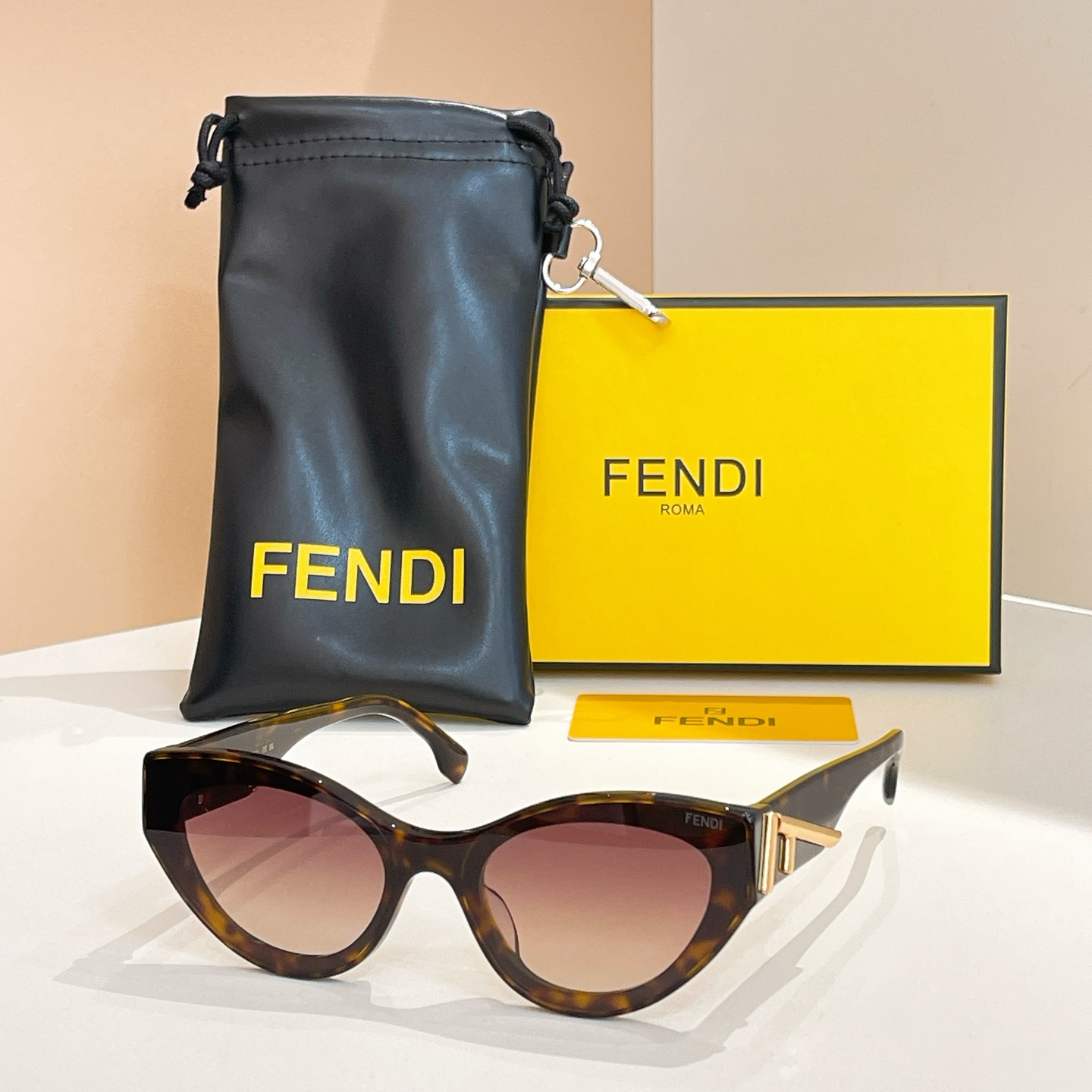 Fendi FE0A055V Cat-Eye Sunglasses, Brown Frame, Stylish Shades, 63mm Lens 7 i1756032552793 1204 0 5