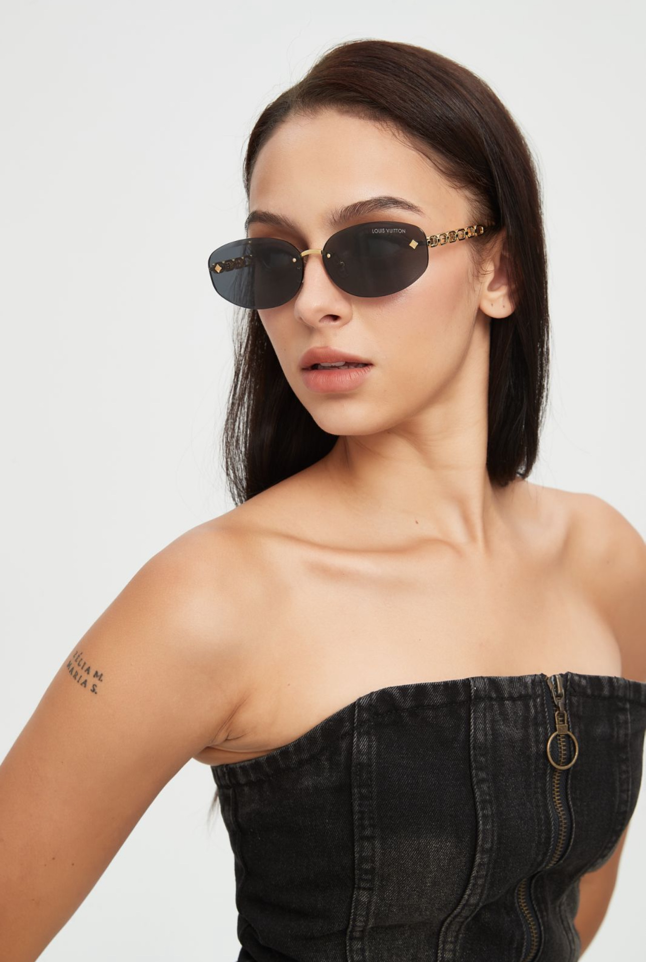Louis Vuitton Z3016U Oval Sunglasses Gold Frame Dark Lens, 6413-135 3 i1756032858494 9265 0 2