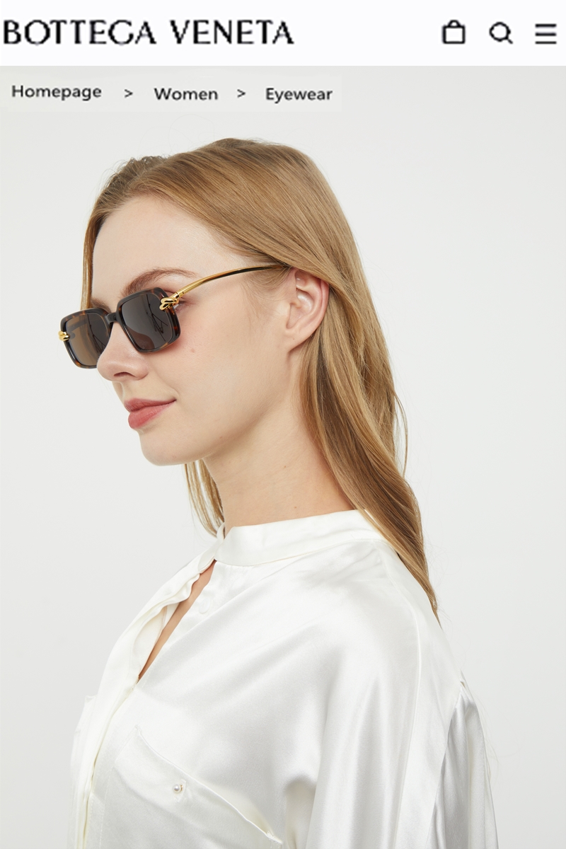 Bottega Veneta BV1419S Black Rectangular Sunglasses with Gold Detail 9 i1756192140039 1688 0 7