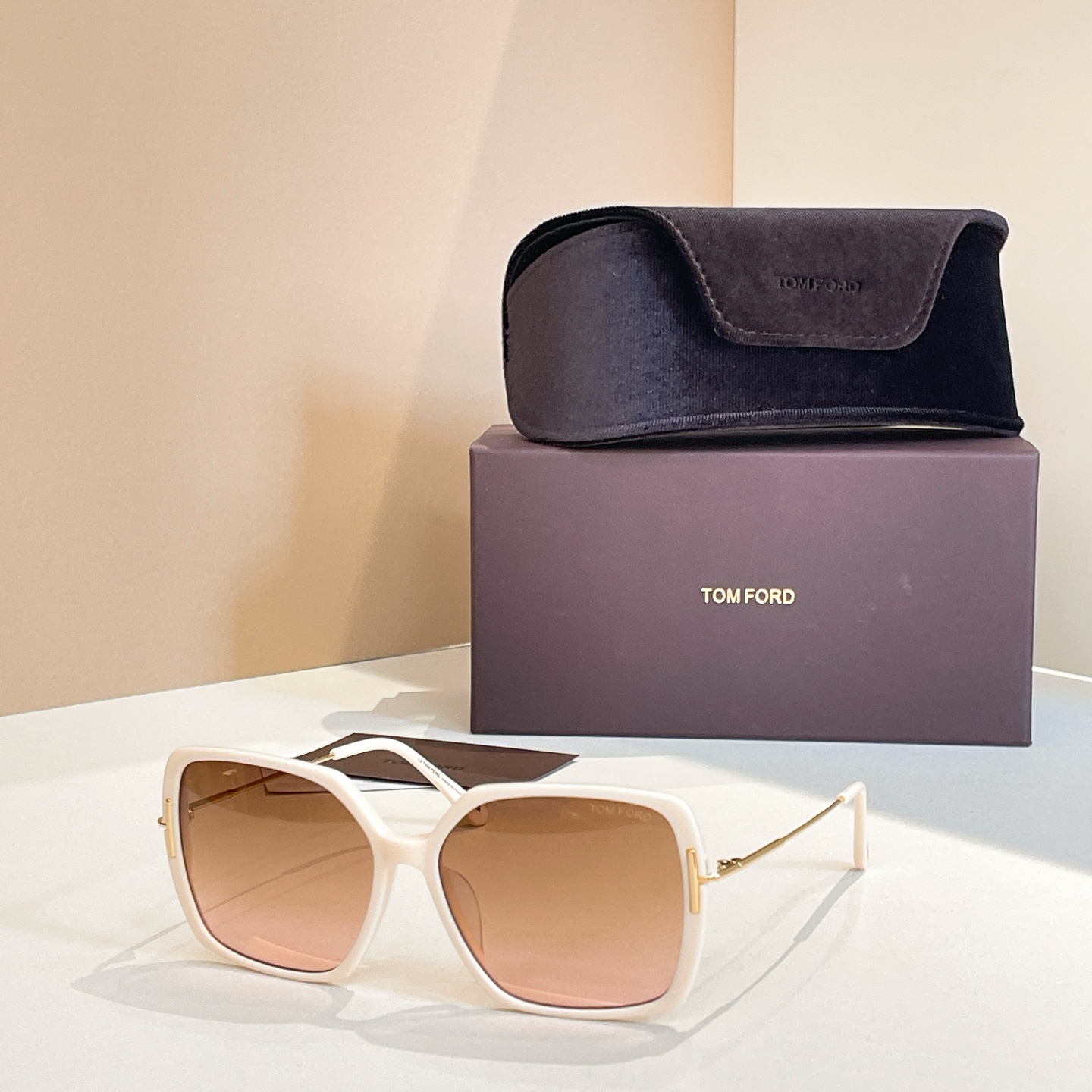 Tom Ford TF1039 Ivory Square Sunglasses with Brown Gradient Lenses 14 i1756193957887 1056 0 0