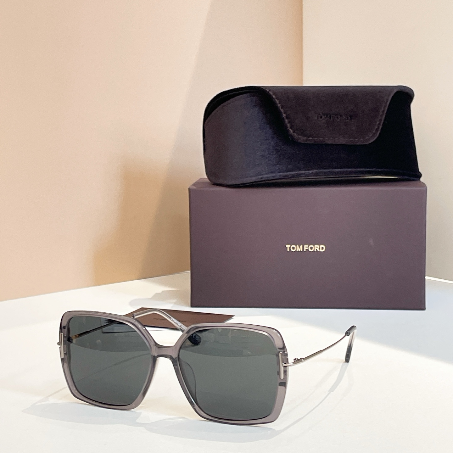 Tom Ford TF1039 Ivory Square Sunglasses with Brown Gradient Lenses 15 i1756193962492 1373 0 1