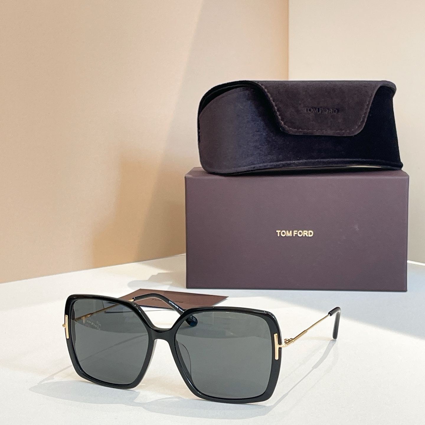 Tom Ford TF1039 Ivory Square Sunglasses with Brown Gradient Lenses 17 i1756193962587 7229 0 3