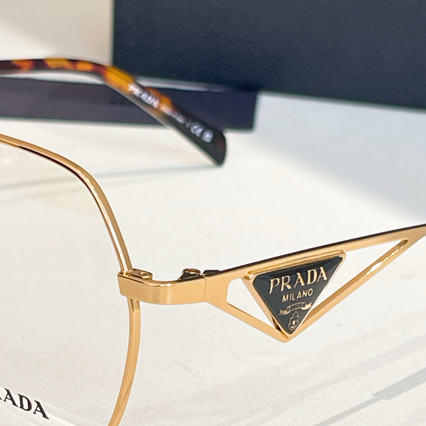 Prada 普拉达眼镜框