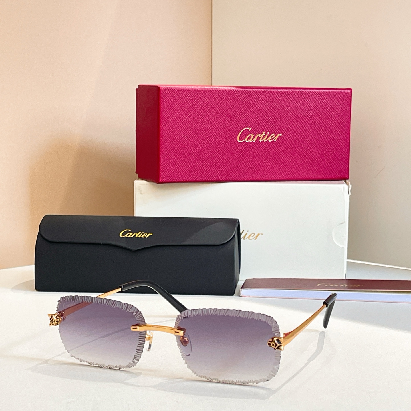 Cartie*✨✨✨MODEL：CT0831S ✨✨✨SIZE: 143✨✨✨太阳镜～，变色镜片～