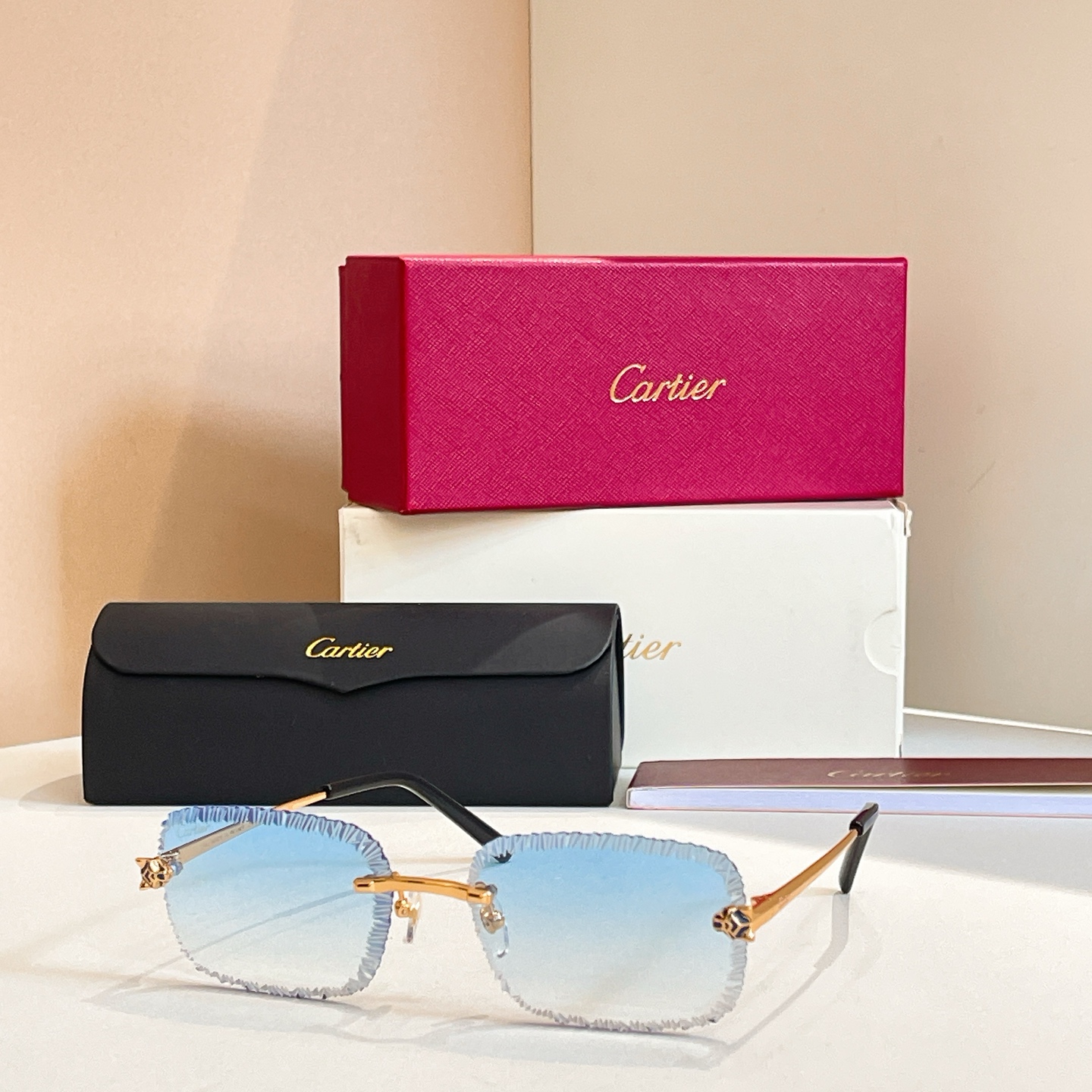 Cartie*✨✨✨MODEL：CT0831S ✨✨✨SIZE: 143✨✨✨太阳镜～，变色镜片～