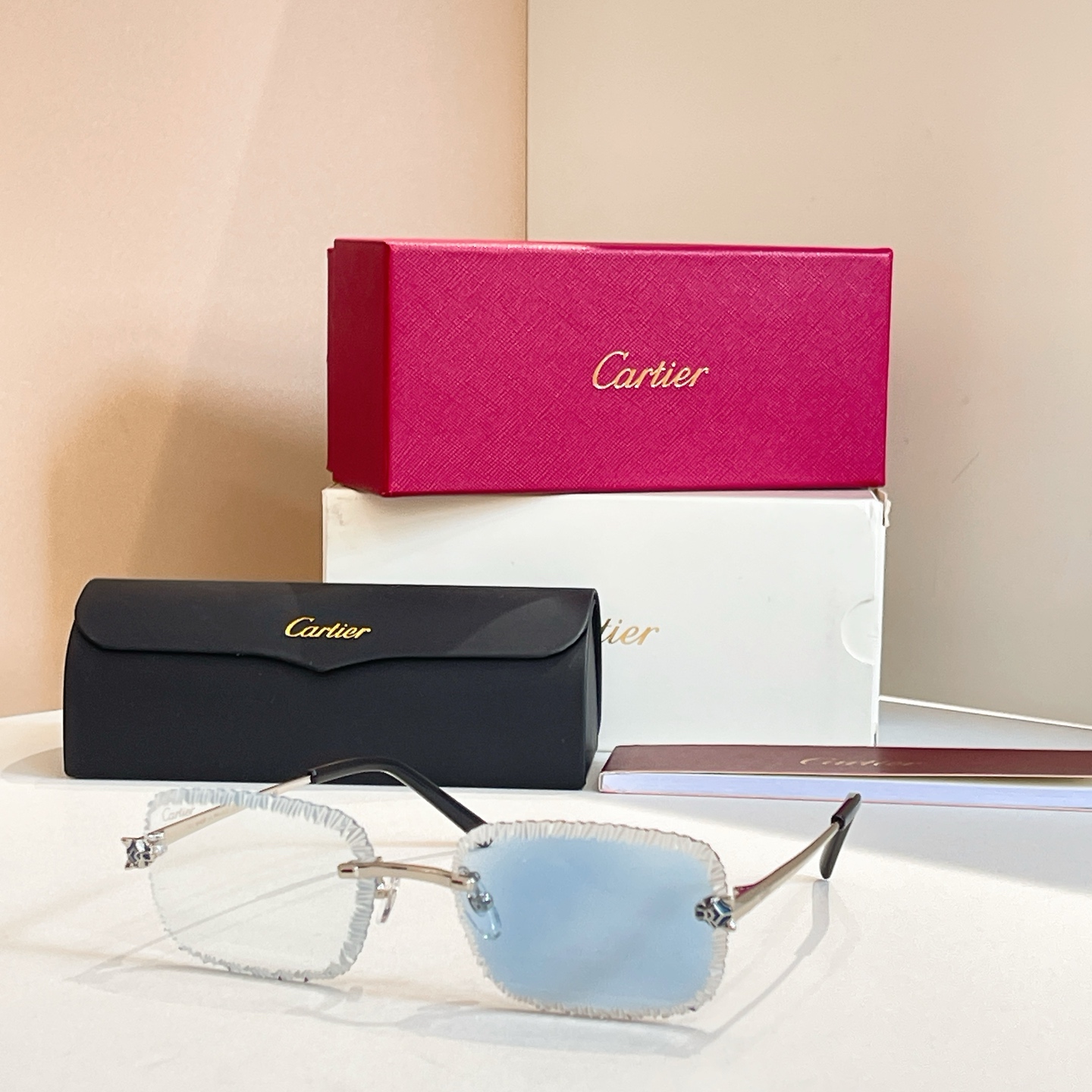Cartie*✨✨✨MODEL：CT0831S ✨✨✨SIZE: 143✨✨✨太阳镜～，变色镜片～