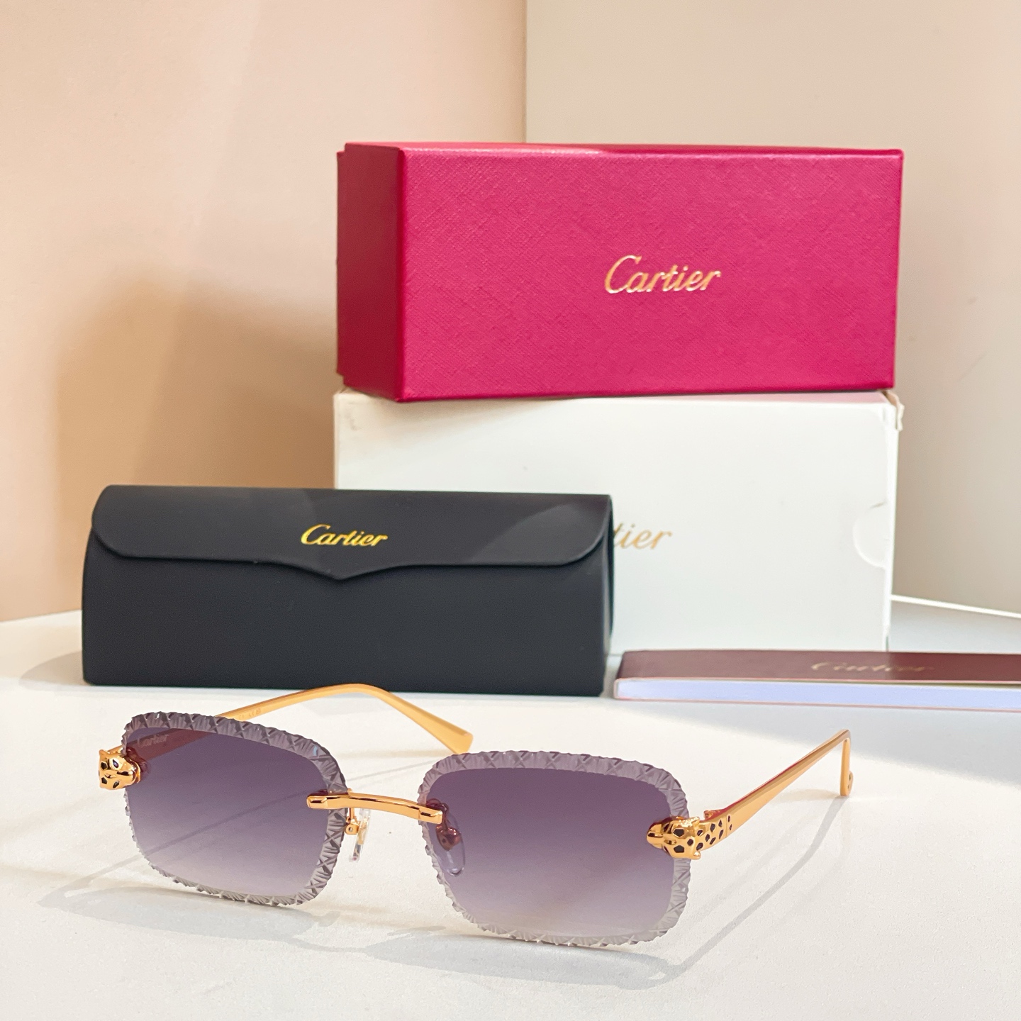 Cartie*✨✨✨MODEL：CT0830S ✨✨✨SIZE: 143✨✨✨太阳镜～，变色镜片～