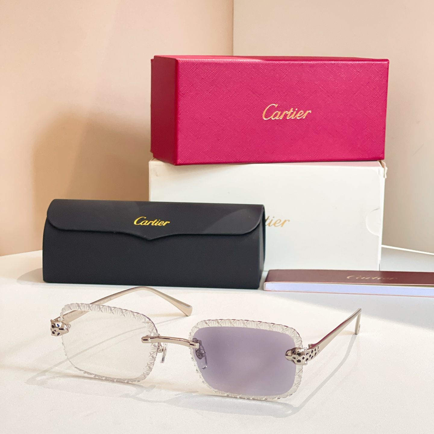 Cartie*✨✨✨MODEL：CT0830S ✨✨✨SIZE: 143✨✨✨太阳镜～，变色镜片～