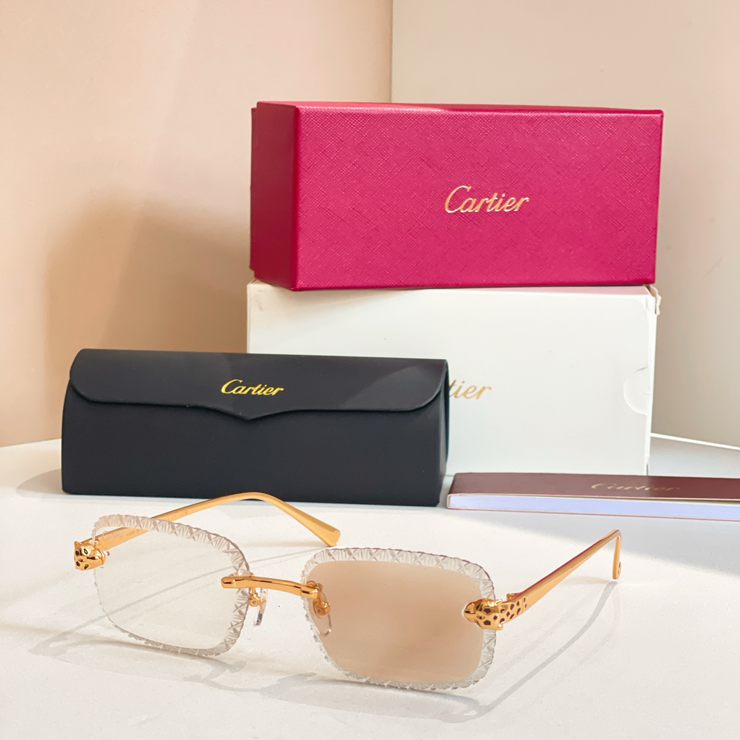 Cartie*✨✨✨MODEL：CT0830S ✨✨✨SIZE: 143✨✨✨太阳镜～，变色镜片～