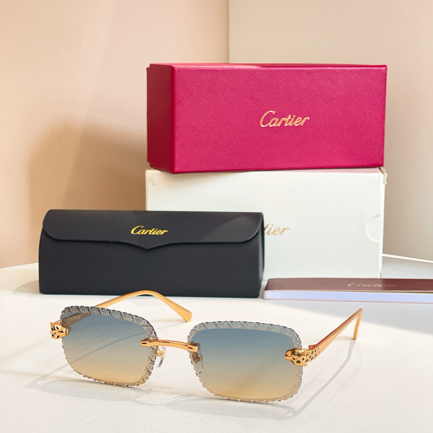 Cartie*✨✨✨MODEL：CT0830S ✨✨✨SIZE: 143✨✨✨太阳镜～，变色镜片～