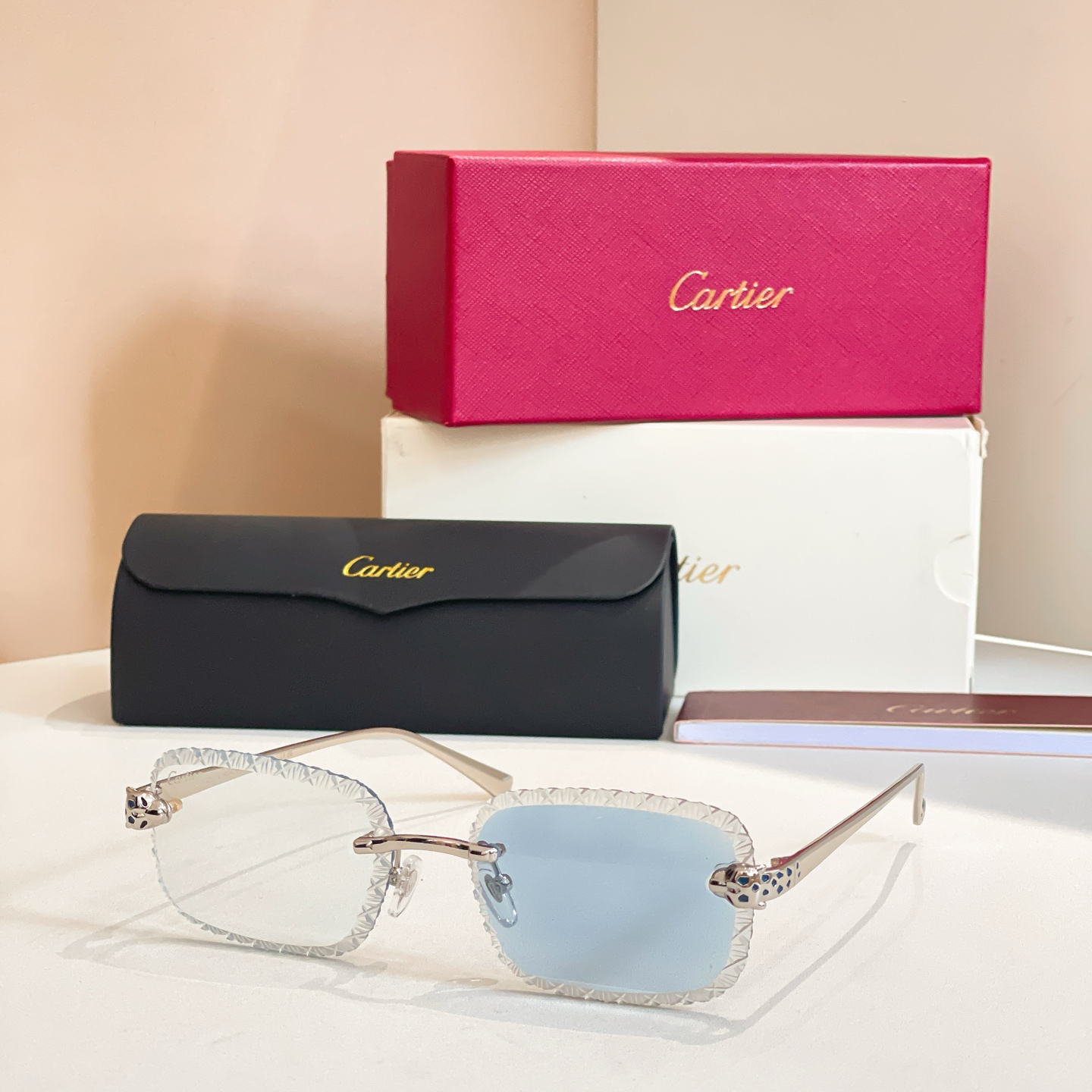Cartie*✨✨✨MODEL：CT0830S ✨✨✨SIZE: 143✨✨✨太阳镜～，变色镜片～
