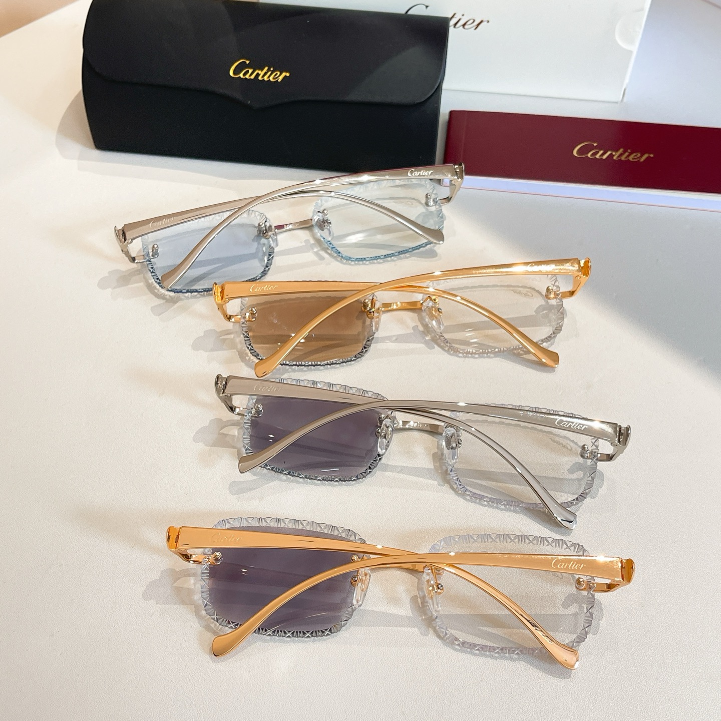 Cartie*✨✨✨MODEL：CT08226J/06122W ✨✨✨SIZE: 135✨✨✨变色镜片～