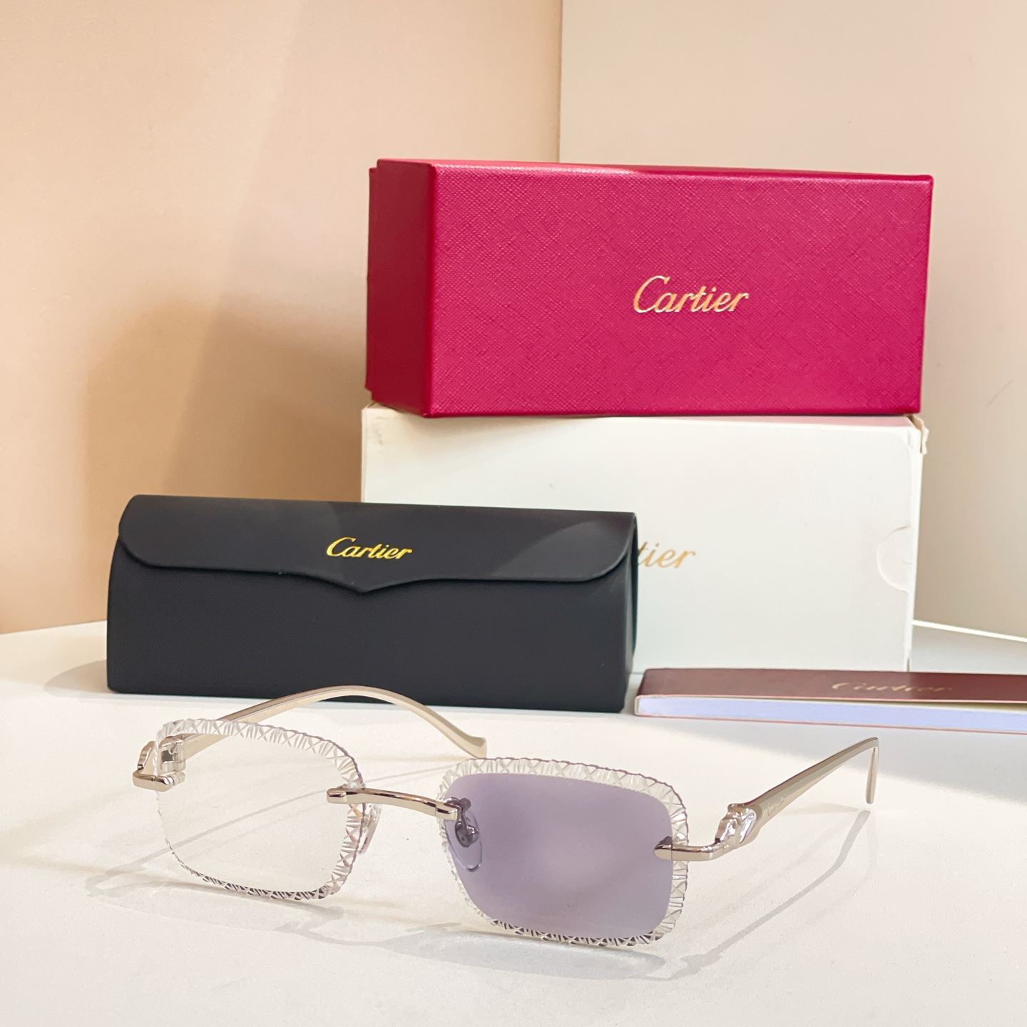 Cartie*✨✨✨MODEL：CT08226J/06122W ✨✨✨SIZE: 135✨✨✨变色镜片～