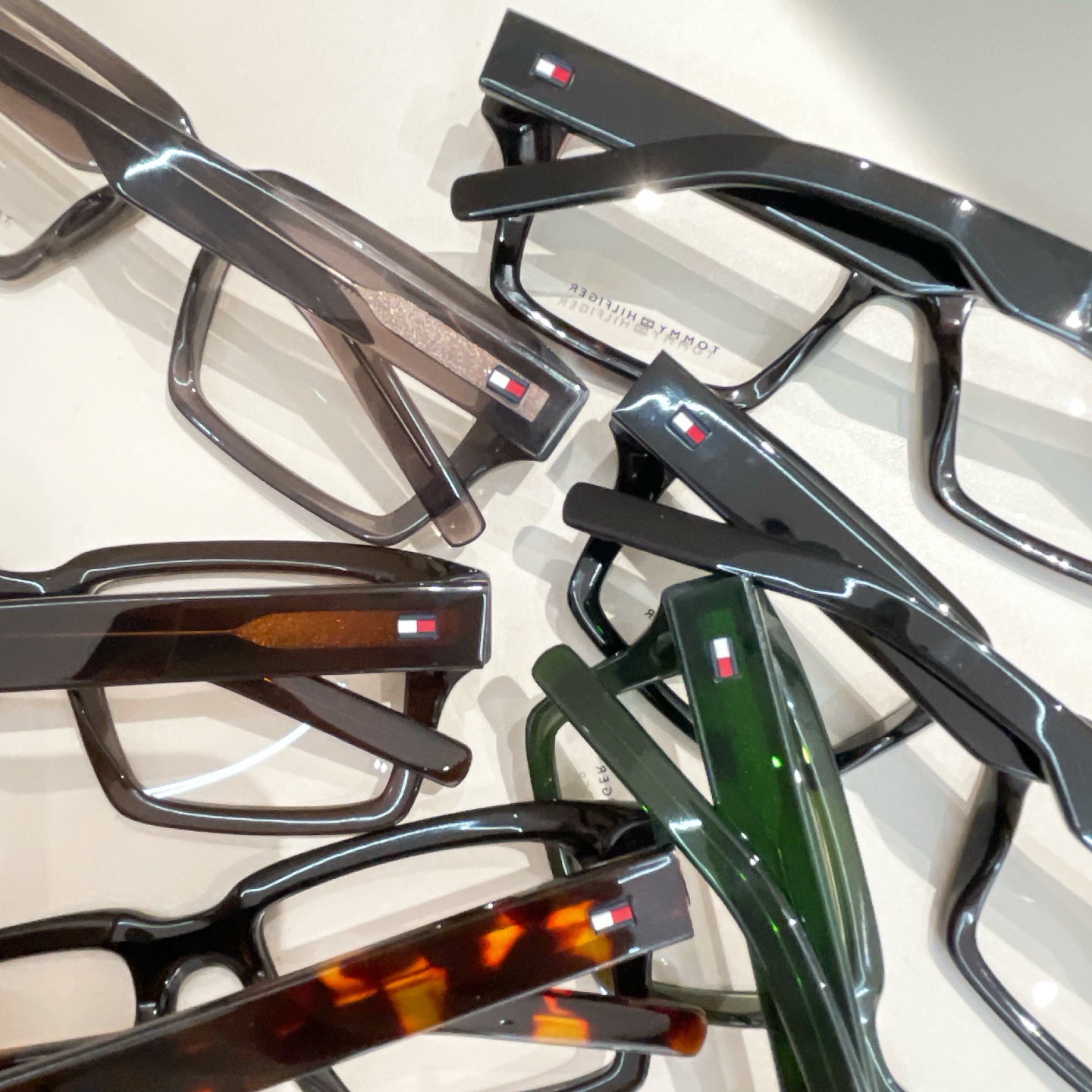 TOMMY HILFIGE*✨✨✨MODEL：TH2128 ✨✨✨SIZE：48口23-145✨✨✨