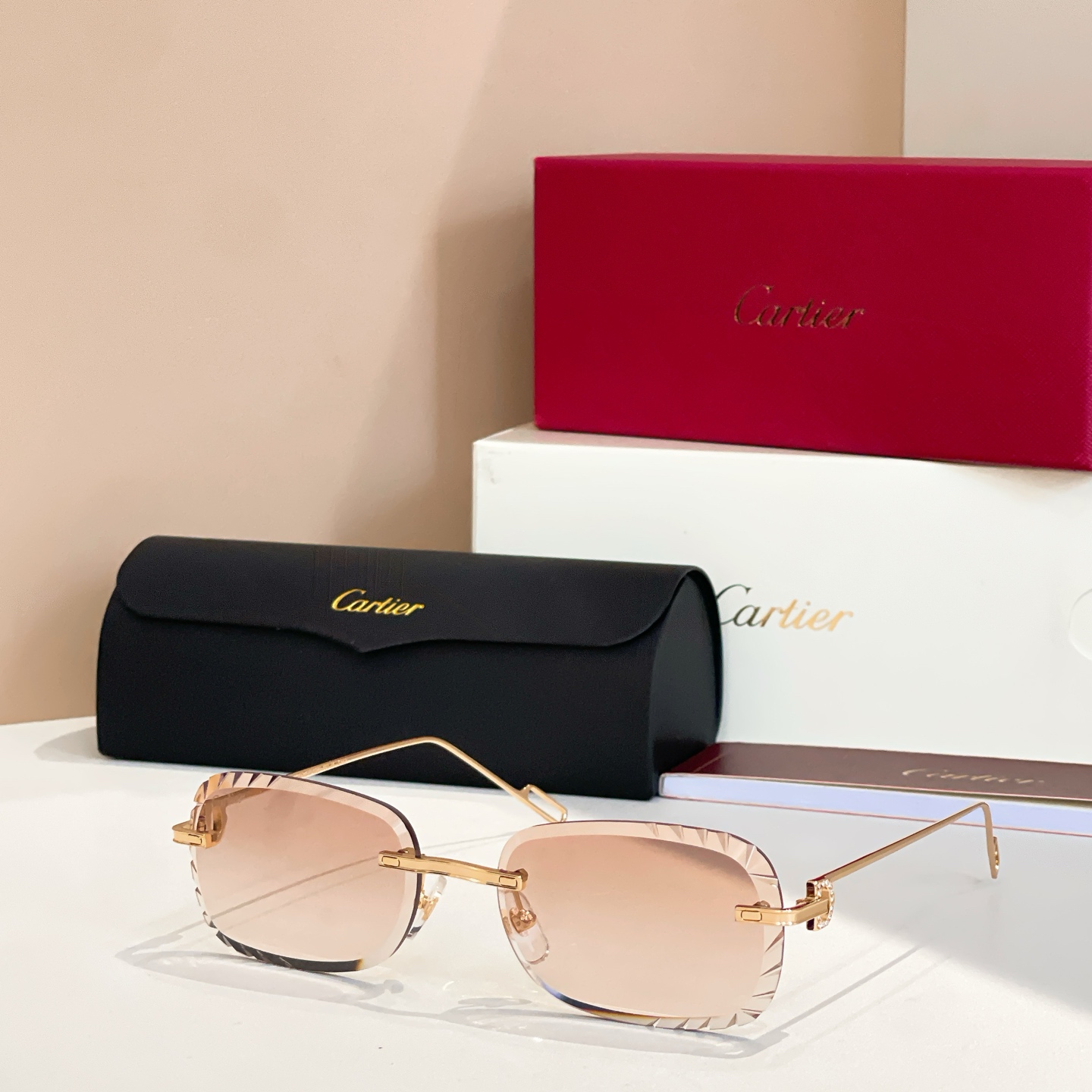 Cartie*✨✨✨MODEL：CT01620 ✨✨✨SIZE: 145✨✨✨太阳镜，变色片