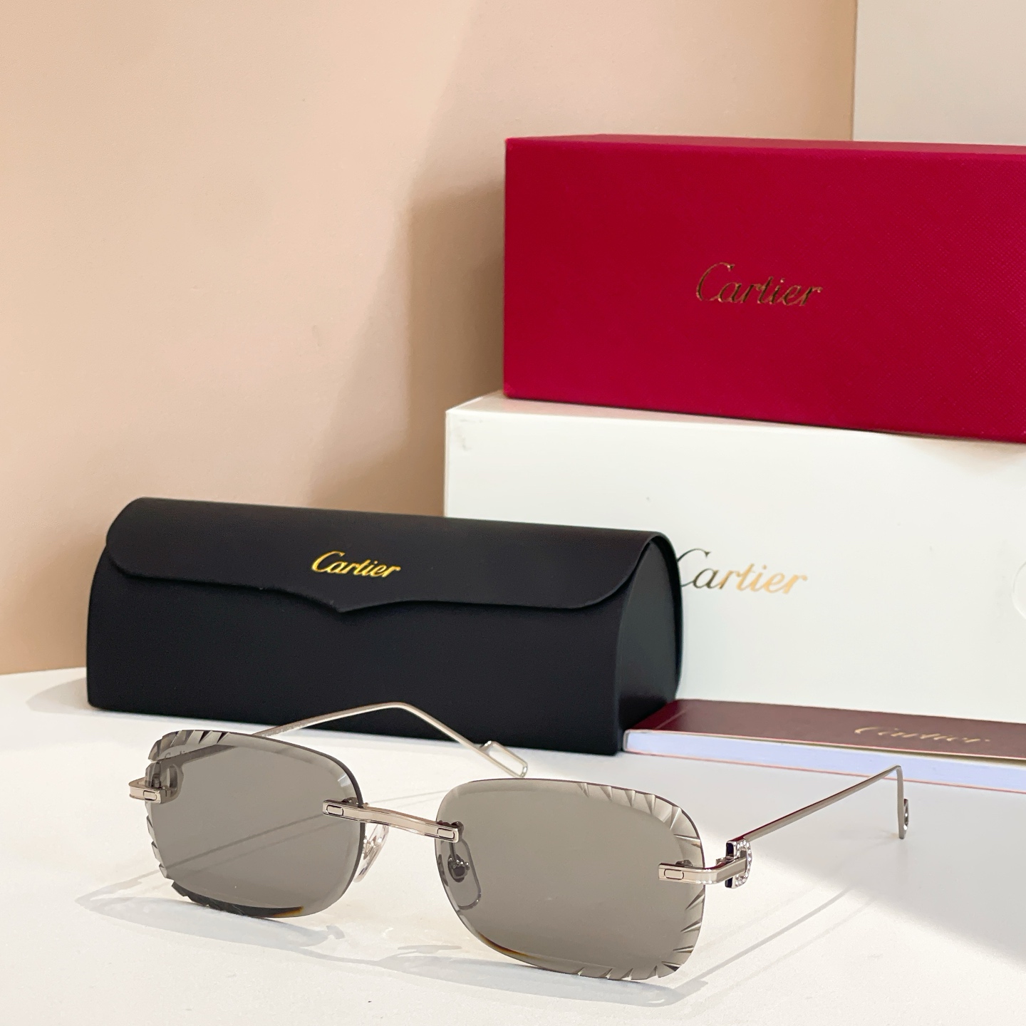 Cartie*✨✨✨MODEL：CT01620 ✨✨✨SIZE: 145✨✨✨太阳镜，变色片