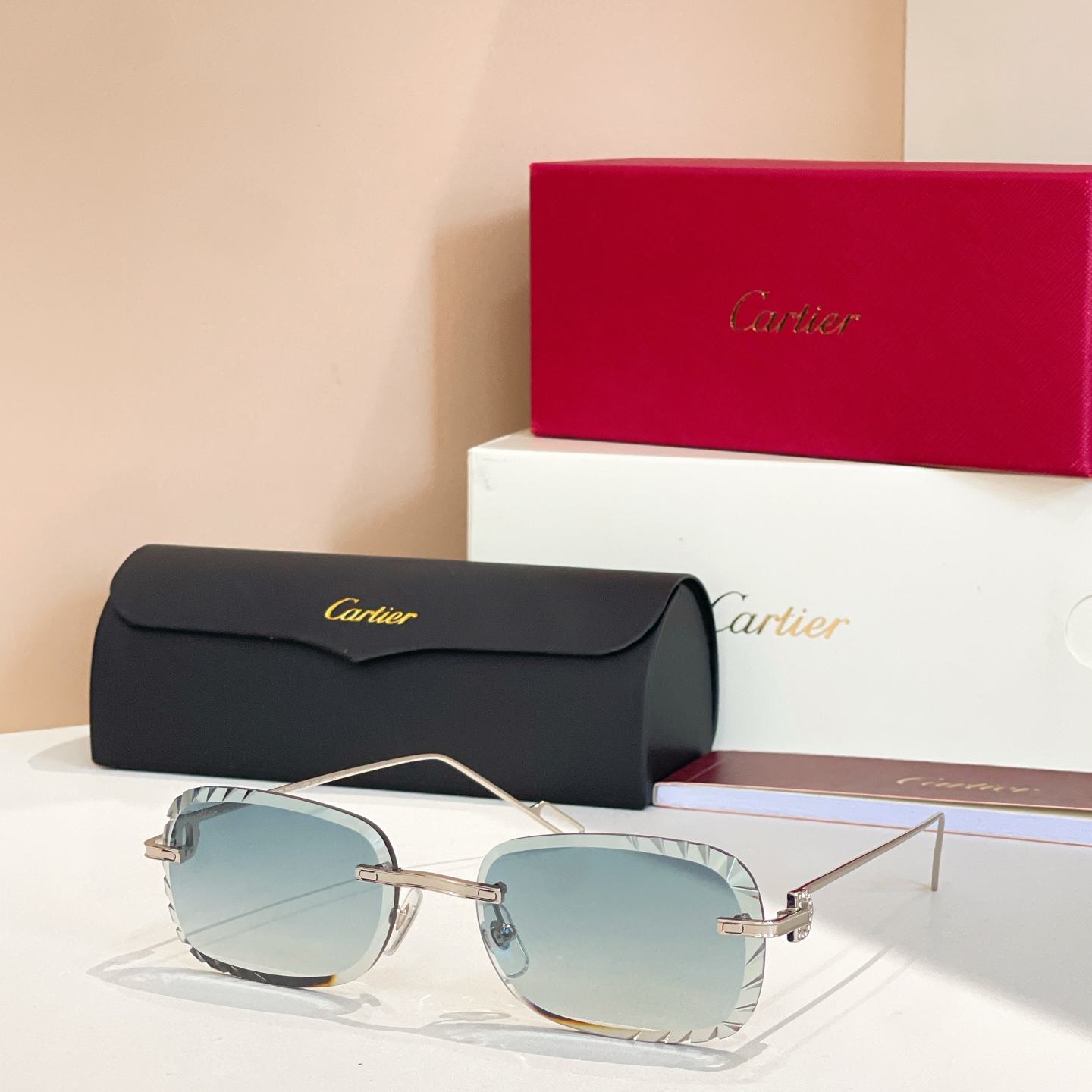 Cartie*✨✨✨MODEL：CT01620 ✨✨✨SIZE: 145✨✨✨太阳镜，变色片