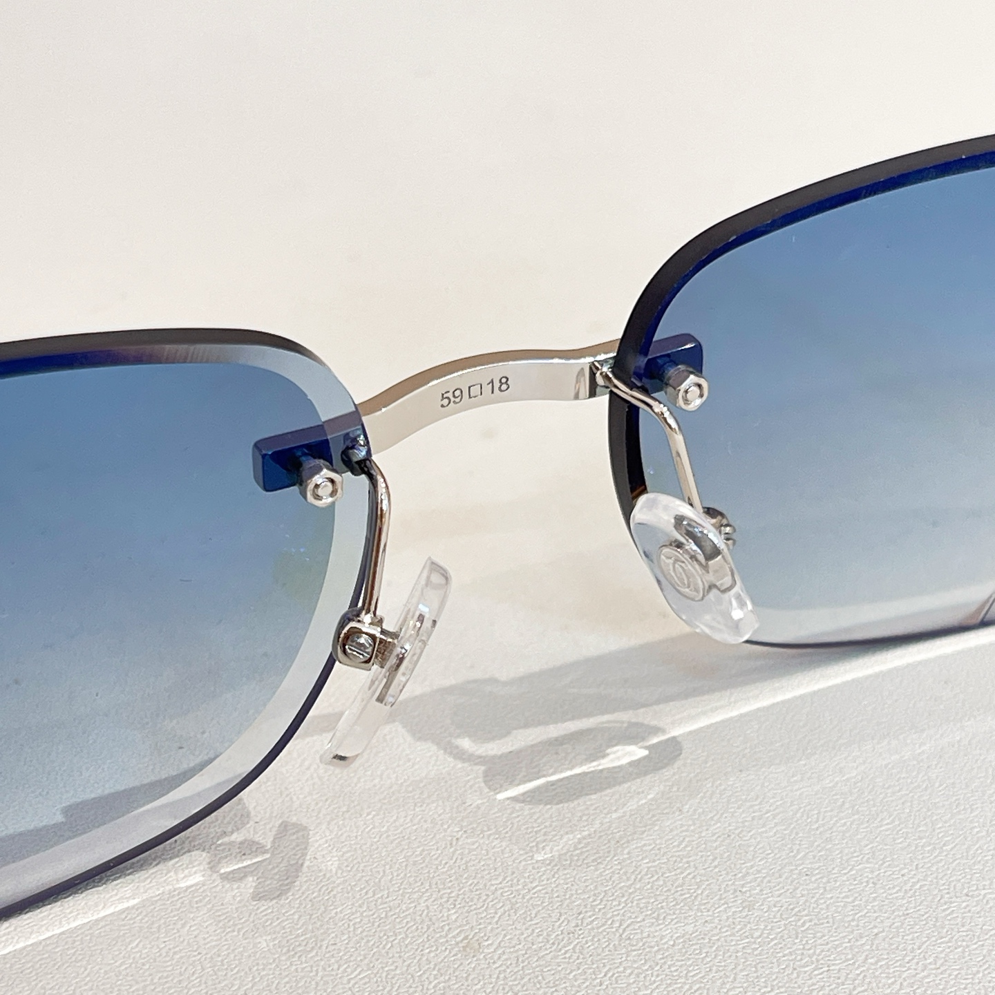 Cartie*✨✨✨MODEL：CT01620 ✨✨✨SIZE: 145✨✨✨太阳镜，变色片