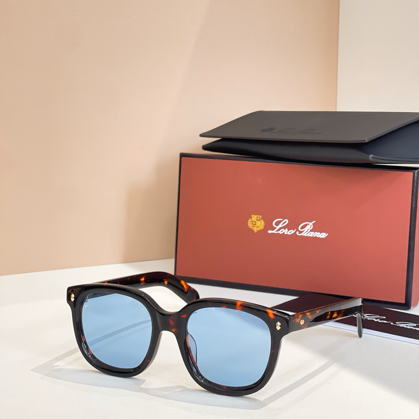 LORO PIANA🦋🦋🦋MODEL：SPAGNA🦋🦋🦋SIZE：52口21-145🦋🦋🦋配送盒子～～