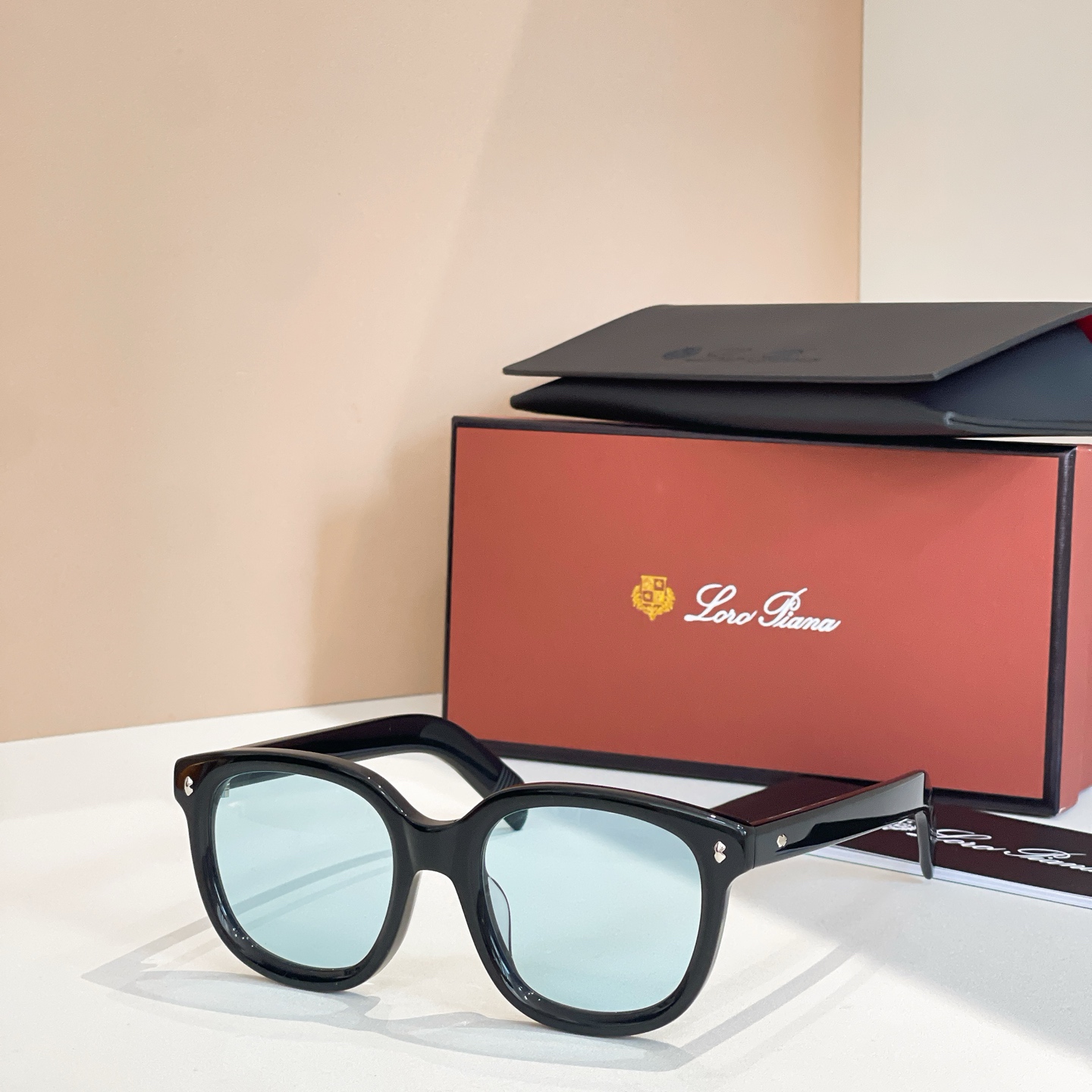 LORO PIANA🦋🦋🦋MODEL：SPAGNA🦋🦋🦋SIZE：52口21-145🦋🦋🦋配送盒子～～