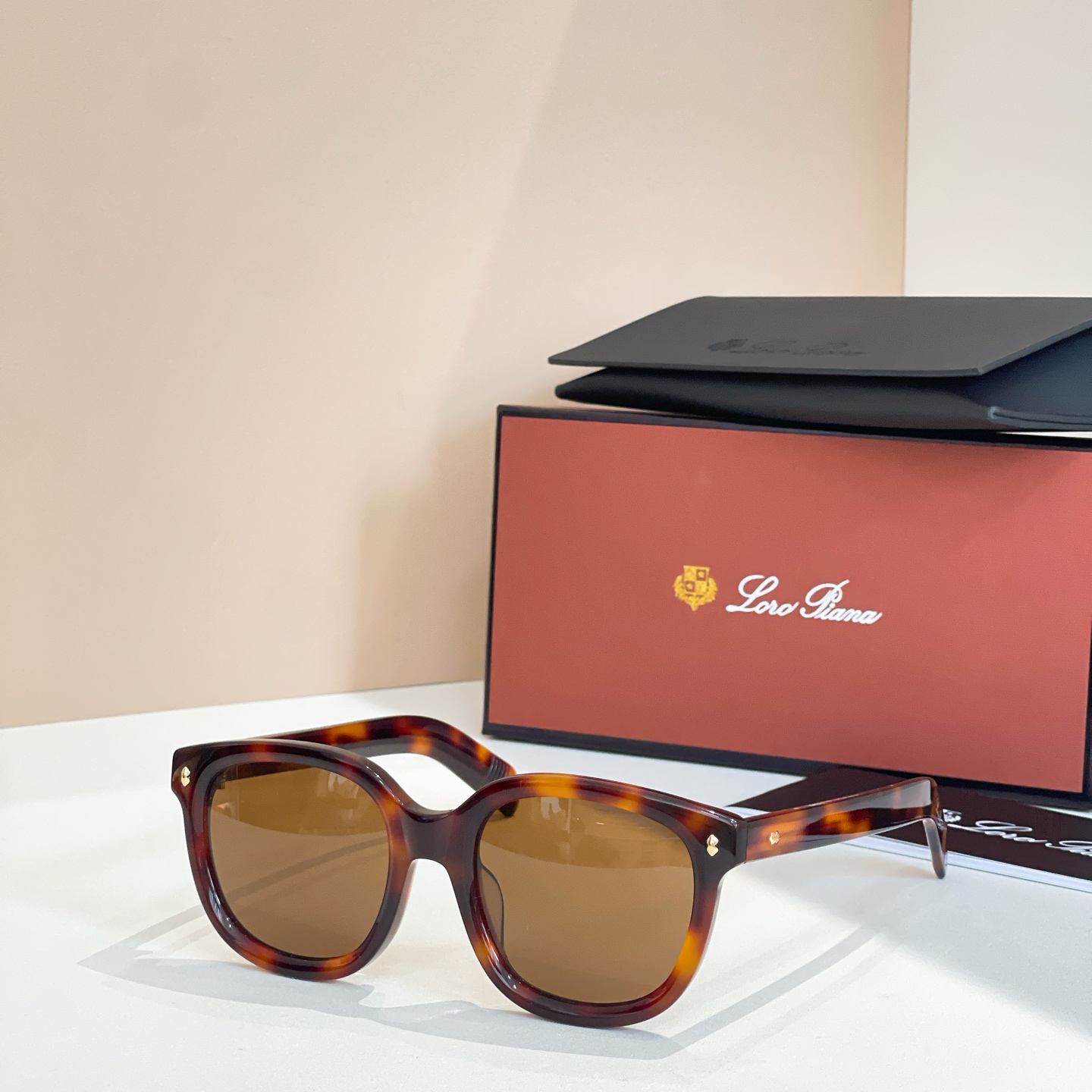 LORO PIANA🦋🦋🦋MODEL：SPAGNA🦋🦋🦋SIZE：52口21-145🦋🦋🦋配送盒子～～