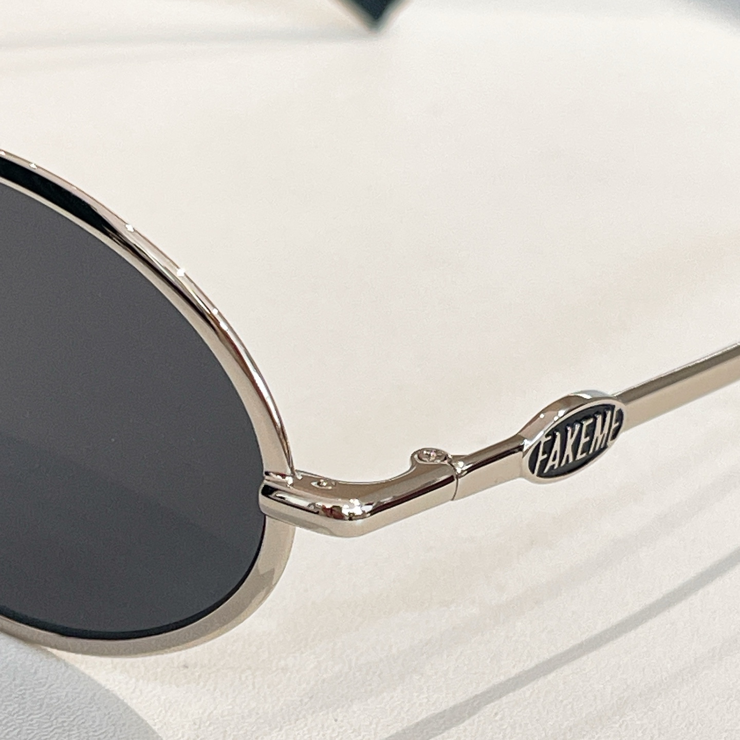 FAKEME⚜️⚜️⚜️MODEL: comPass⚜️⚜️⚜️SIZE:53口22-146⚜️⚜️⚜️