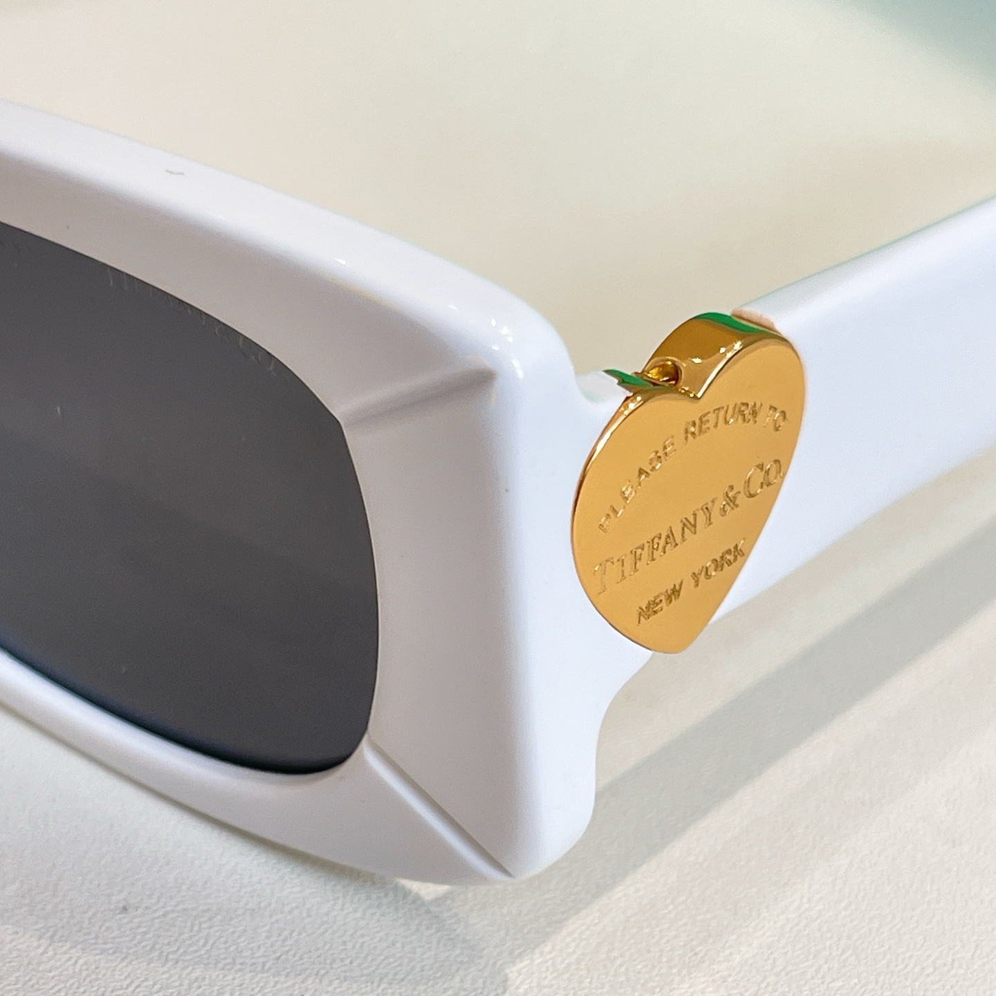 TIFFANY&Co.✨✨✨MODEL：TF5011 ✨✨✨ SIZE：55口21-140✨✨✨
