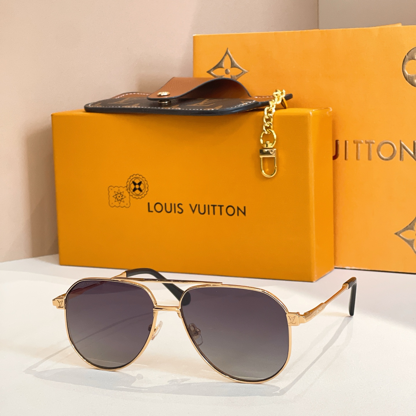 LOUIS VUITTO*🌟🌟🌟MODEL：Z2725U 🌟🌟🌟SIZE：59口17-145🌟🌟🌟