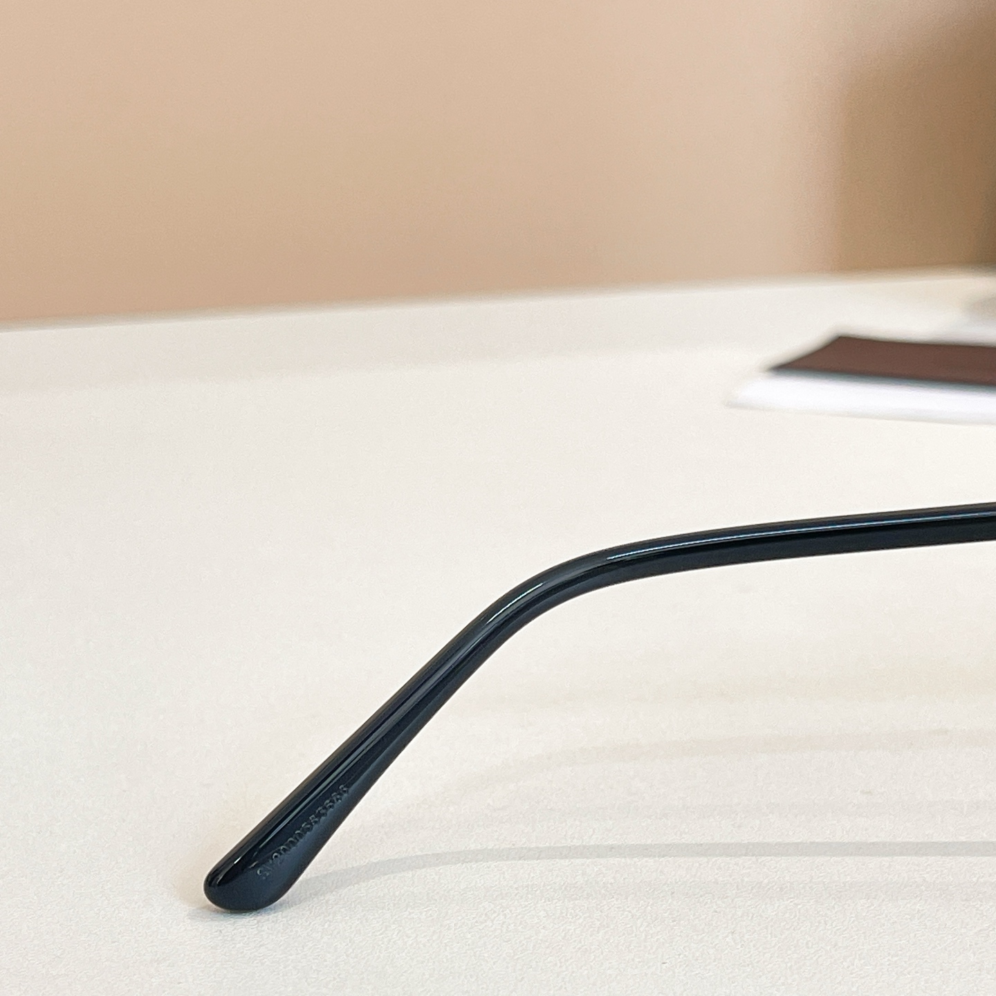 TOM FOR*💫💫💫MODEL：TF5823-H-B💫💫💫SIZE：50口20-145💫💫💫配送挂片~