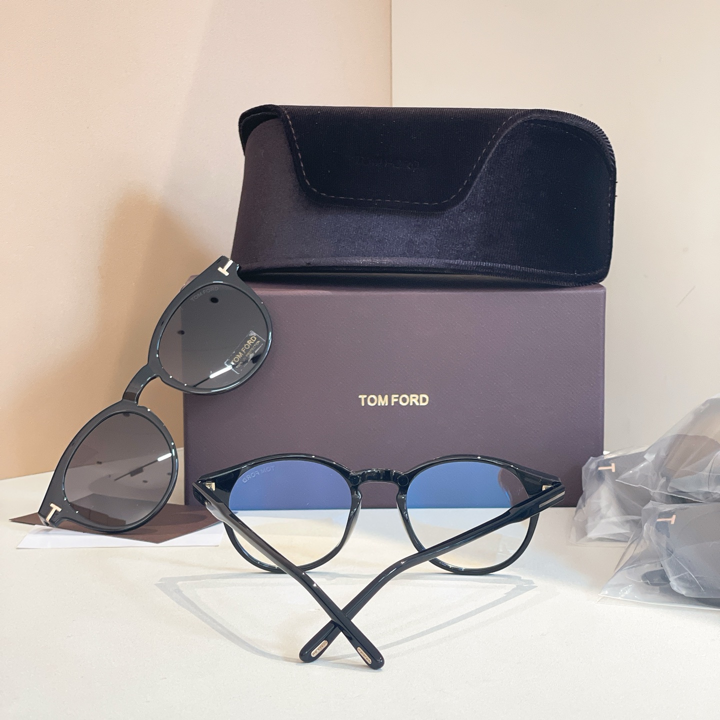 TOM FOR*💫💫💫MODEL：TF5823-H-B💫💫💫SIZE：50口20-145💫💫💫配送挂片~