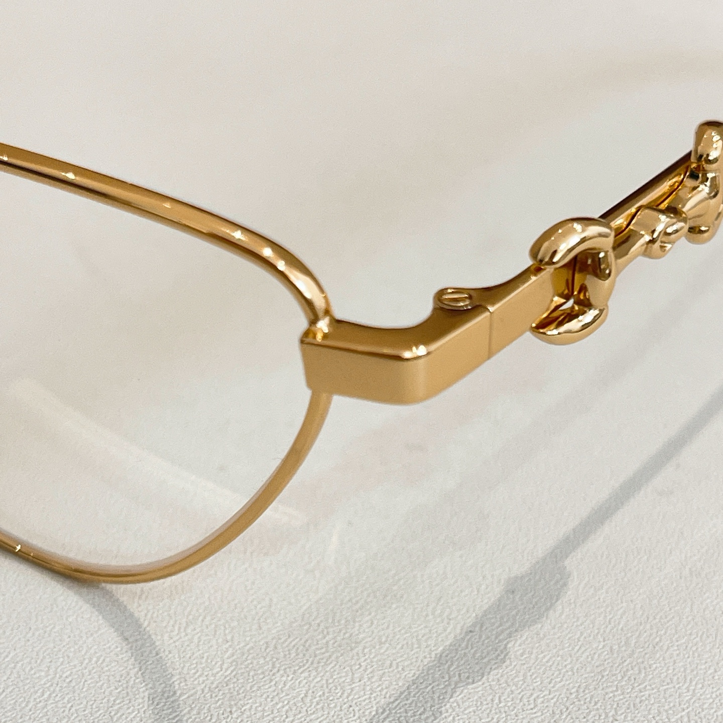 GUCC*🐝🐝🐝MODEL：GG2054O🐝🐝🐝SIZE：56口16-145🐝🐝🐝