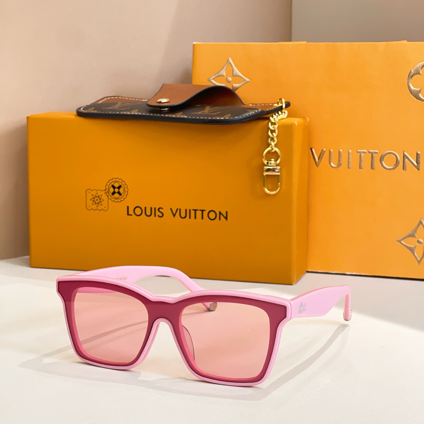 Louis Vuitton LOUIS VUITTO*太阳眼镜