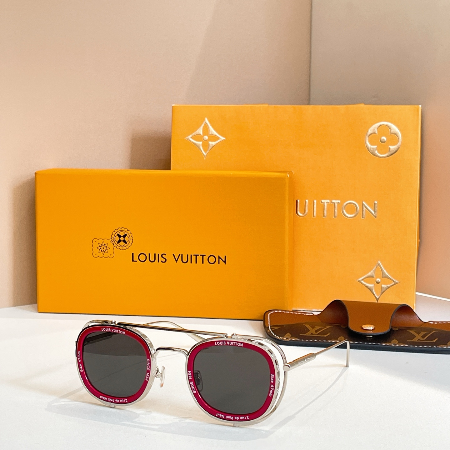 LOUIS VUITTO*✨✨✨MODEL：Z2213U✨✨✨ SIZE：48口29-147✨✨✨