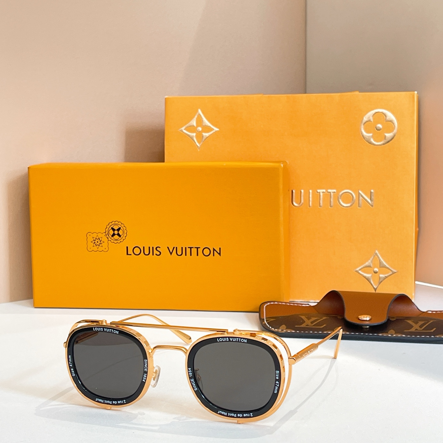 LOUIS VUITTO*✨✨✨MODEL：Z2213U✨✨✨ SIZE：48口29-147✨✨✨