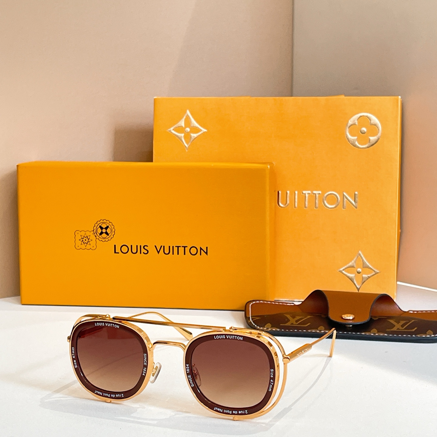 LOUIS VUITTO*✨✨✨MODEL：Z2213U✨✨✨ SIZE：48口29-147✨✨✨