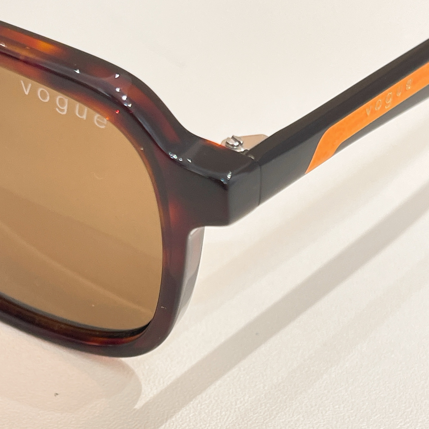 Vogue🎾🎾🎾model：VO 2024 🎾🎾🎾size：49口15-145🎾🎾🎾