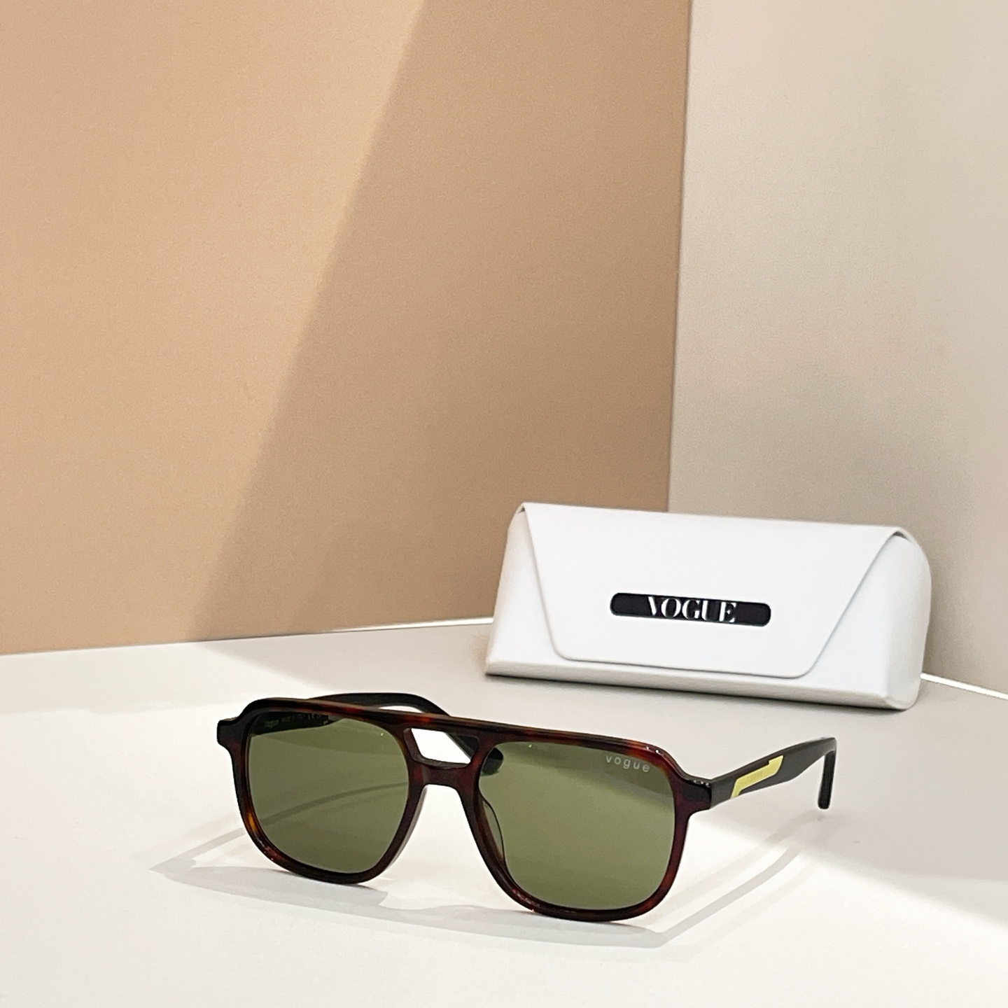 Vogue🎾🎾🎾model：VO 2024 🎾🎾🎾size：49口15-145🎾🎾🎾