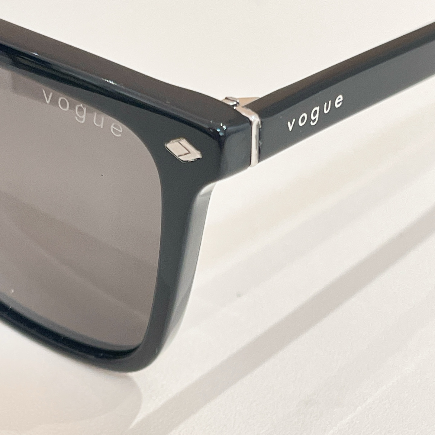 Vogue🎾🎾🎾model：VO 5493S🎾🎾🎾size：56口18-145🎾🎾🎾