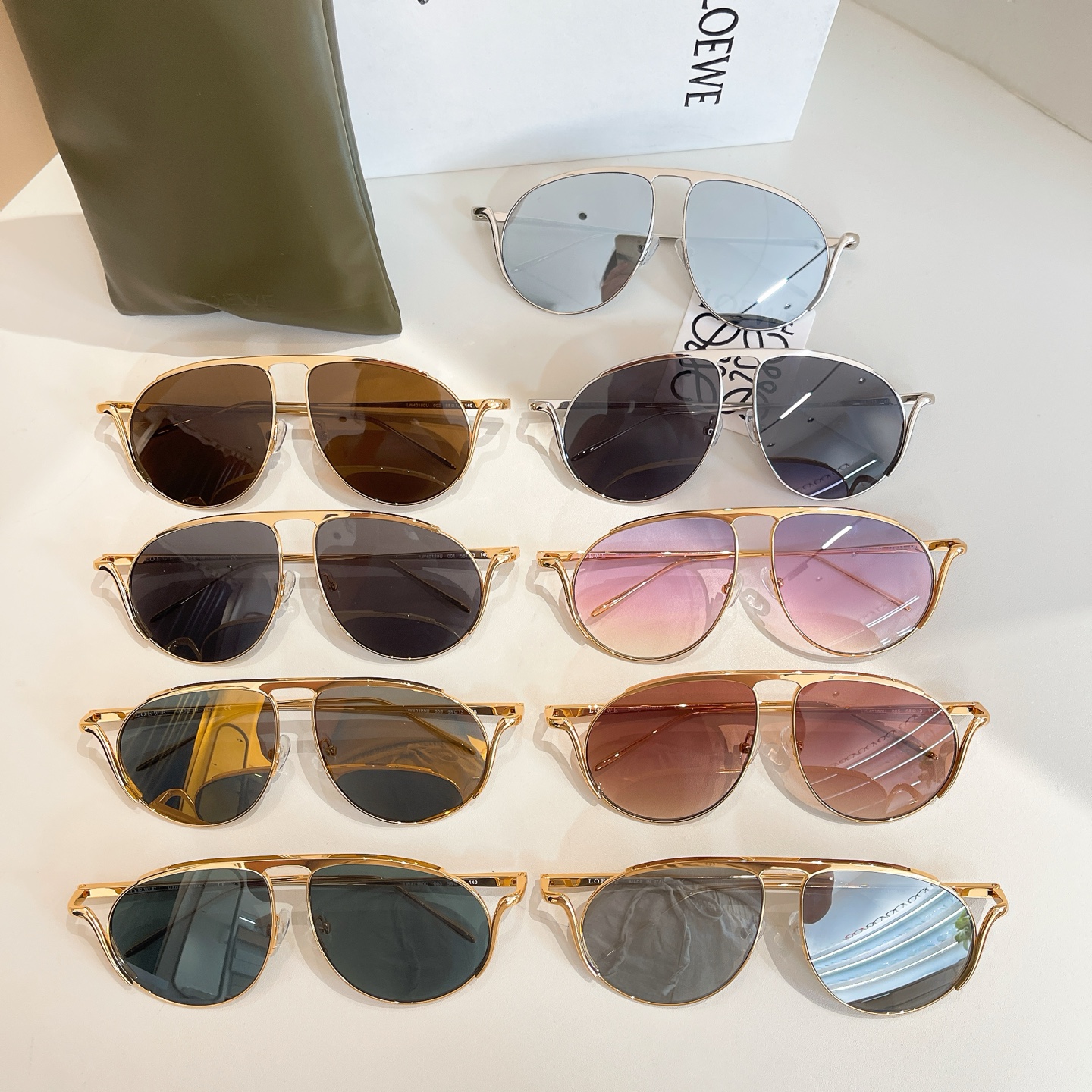 LOEWE MODEL：LW40180U