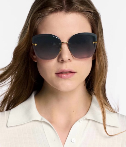 Louis Vuitton Z2665U Butterfly Sunglasses - Gradient Lens, Gold Hardware