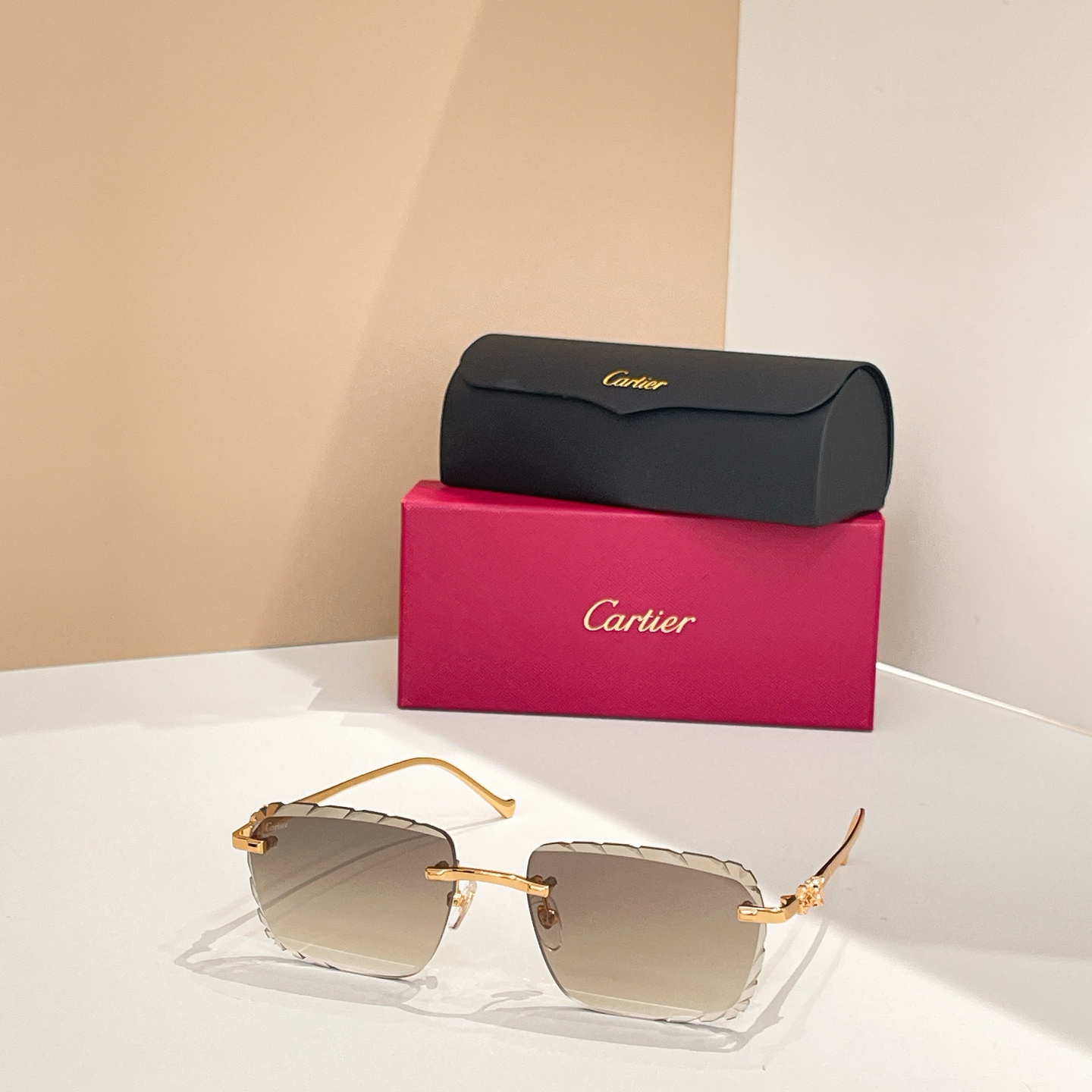 Cartie*✨✨✨MODEL：CT1597LO✨✨✨SIZE:142✨✨✨太阳镜，变色片