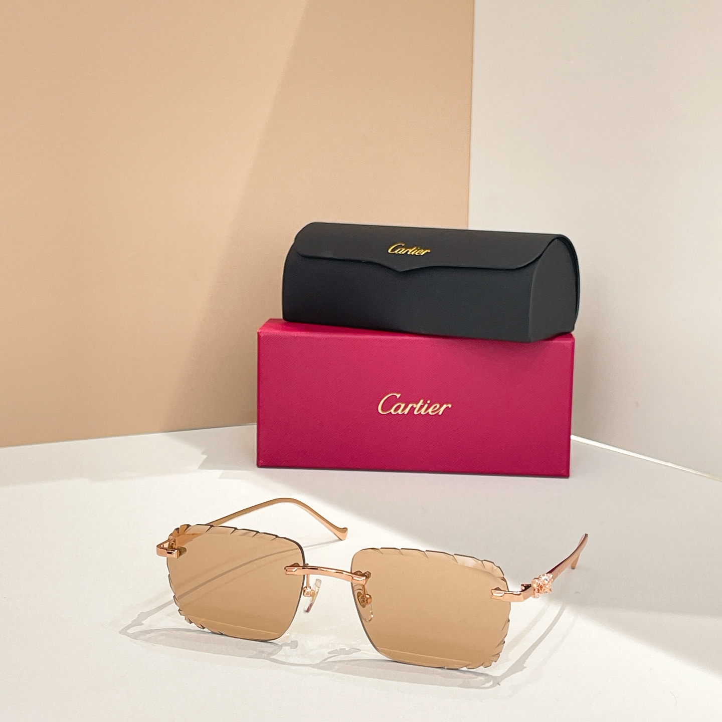 Cartie*✨✨✨MODEL：CT1597LO✨✨✨SIZE:142✨✨✨太阳镜，变色片