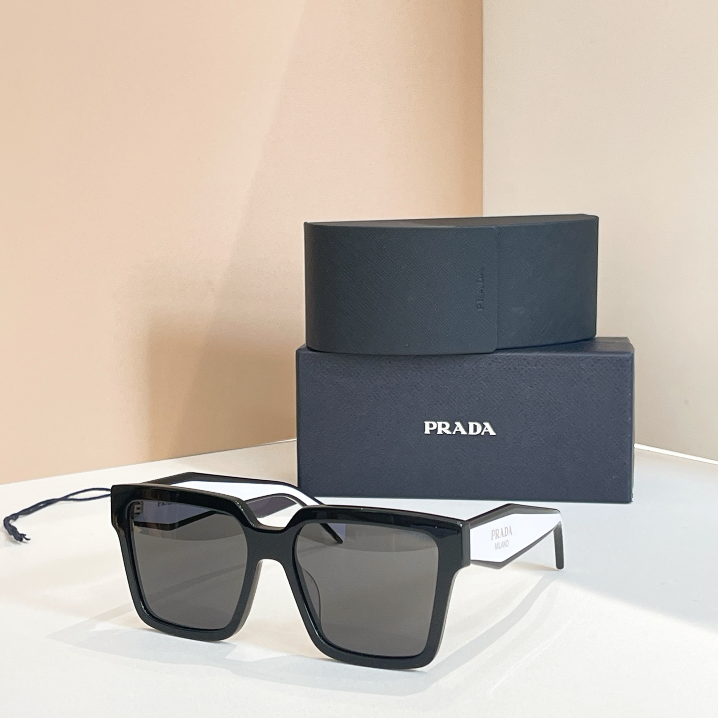 PRADA✨✨✨MODEL：SPR 24Z✨✨✨SIZE：56口18-145✨✨✨